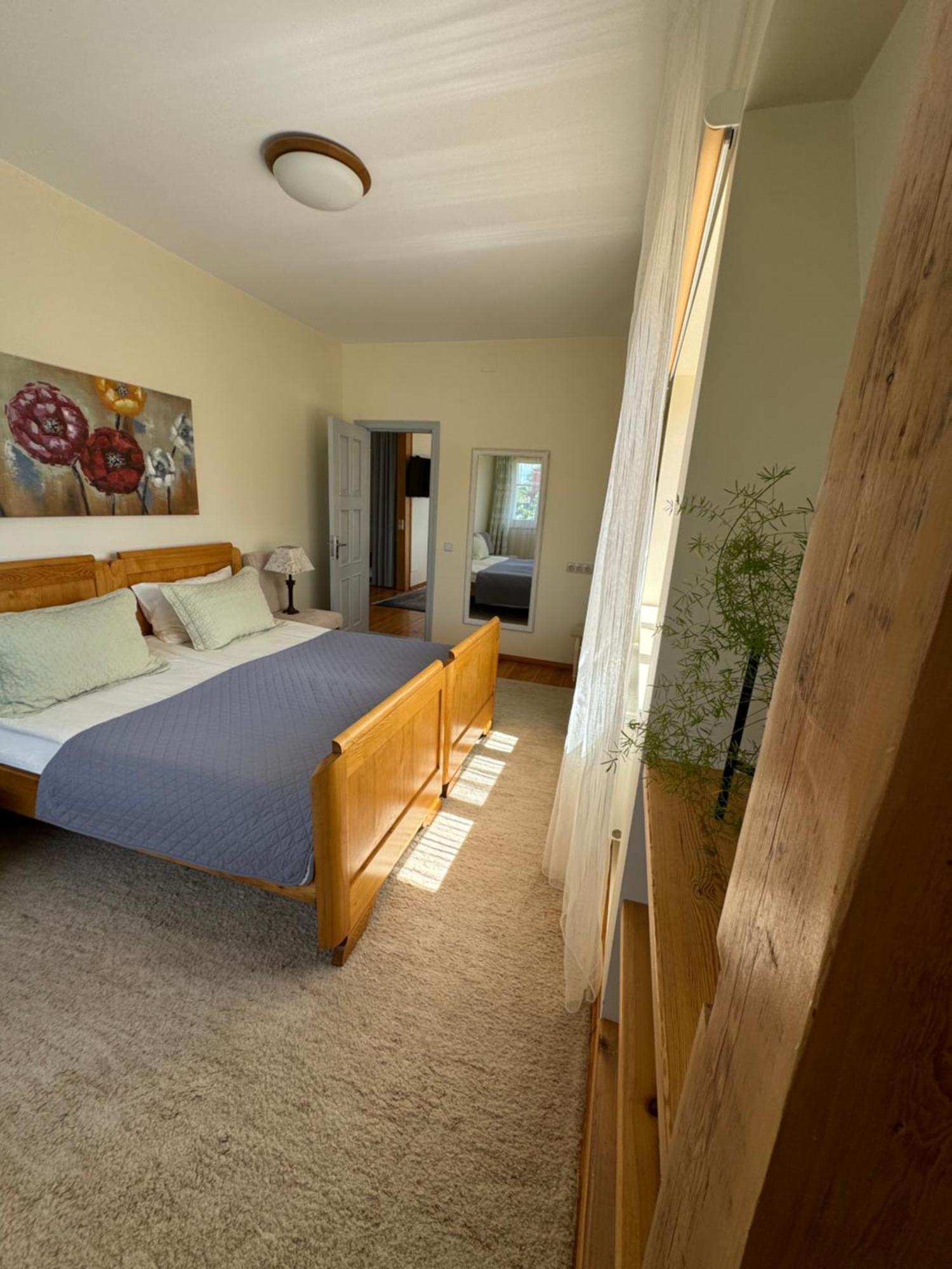 Guest House "8 Smilgos" Κλαϊπέντα Εξωτερικό φωτογραφία