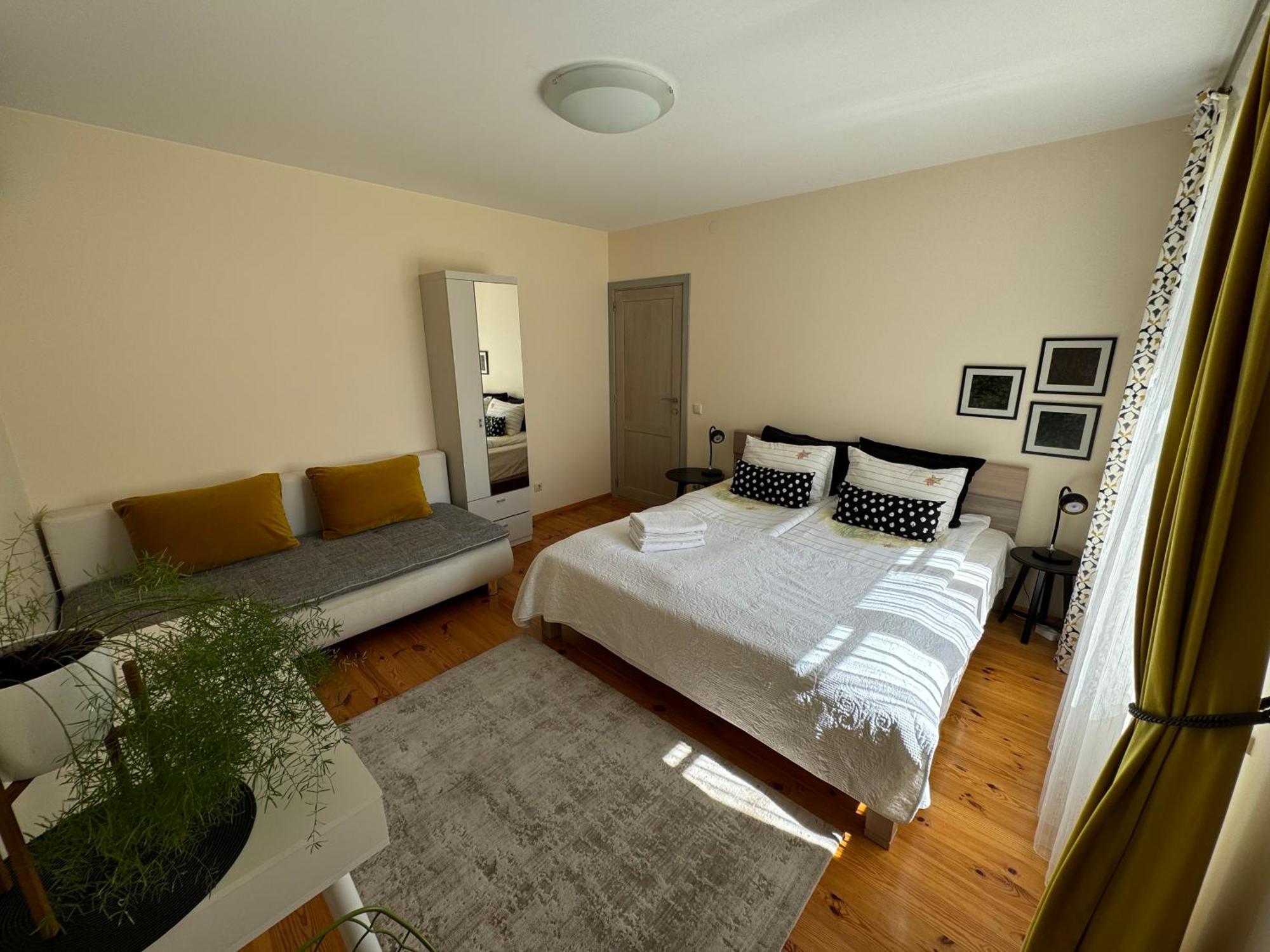 Guest House "8 Smilgos" Κλαϊπέντα Εξωτερικό φωτογραφία